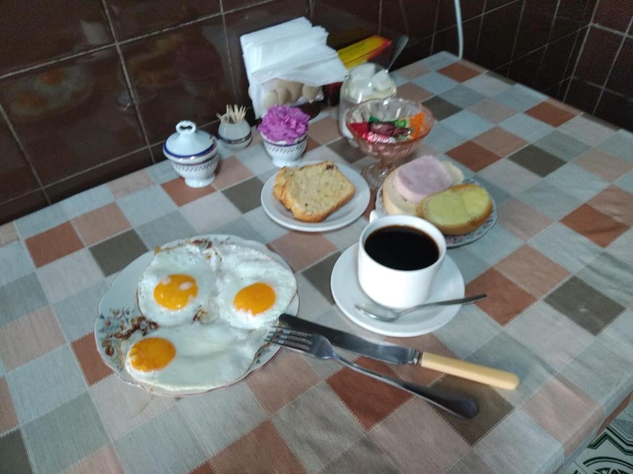 Tilda&Matilda Bed & Breakfast Kutaisi Exterior photo