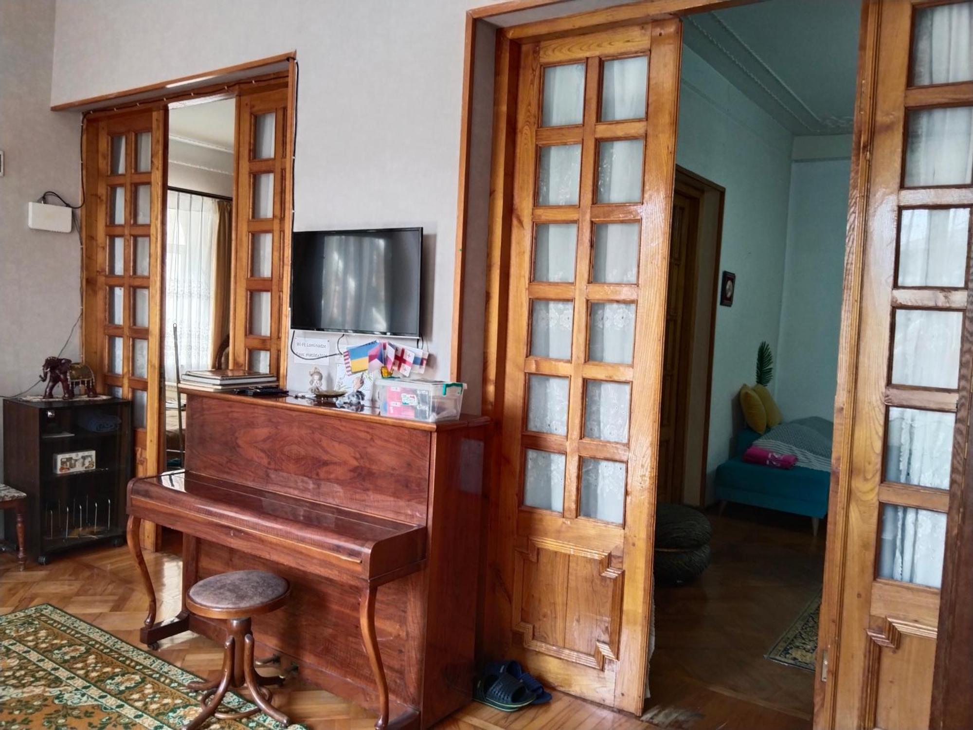 Tilda&Matilda Bed & Breakfast Kutaisi Exterior photo